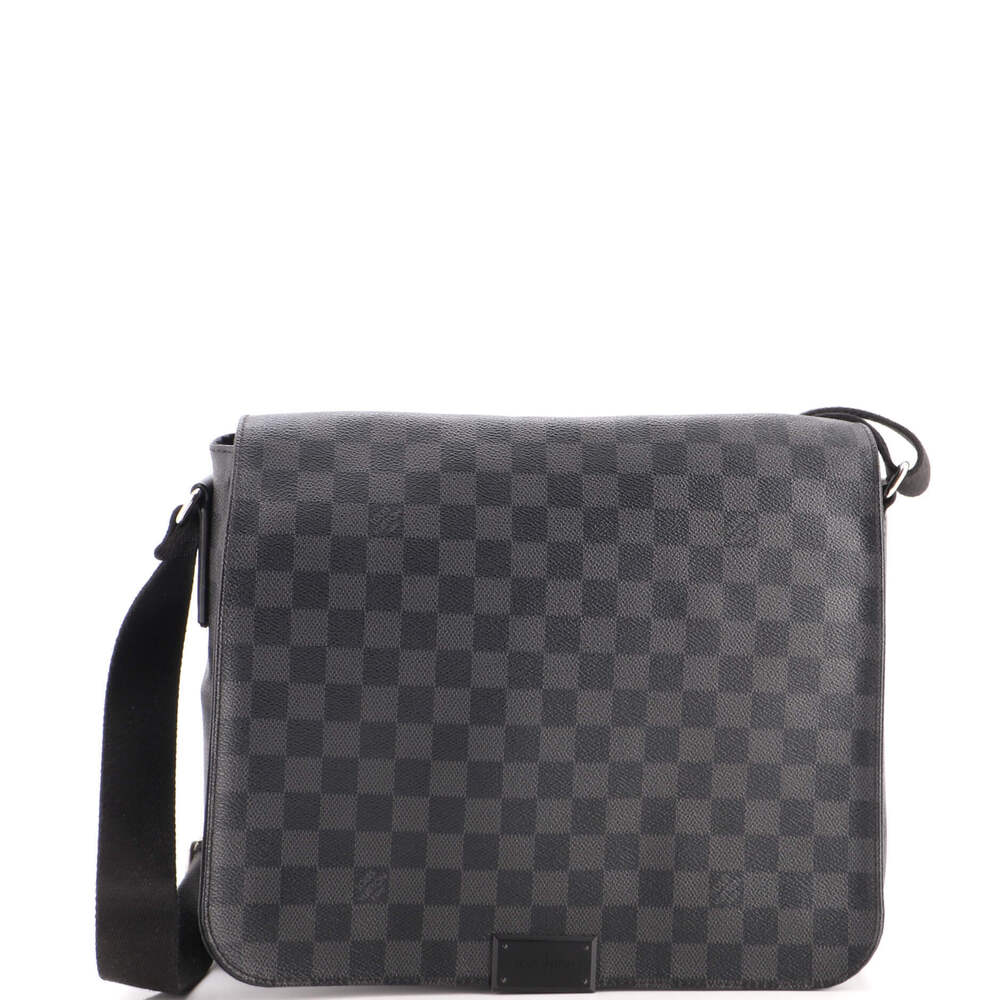 Louis Vuitton MM District Messenger Bag